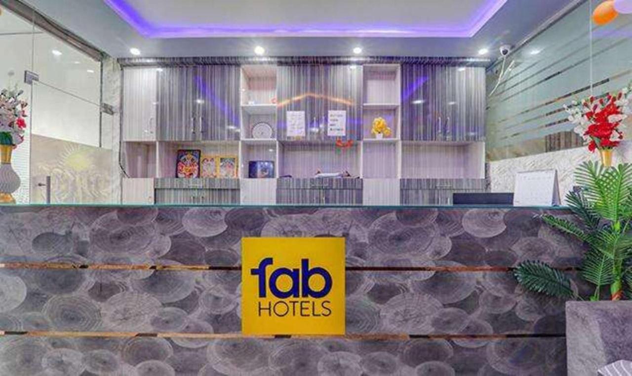 Fabexpress Ss Grand Hotel Banthra Sikandarpur Buitenkant foto