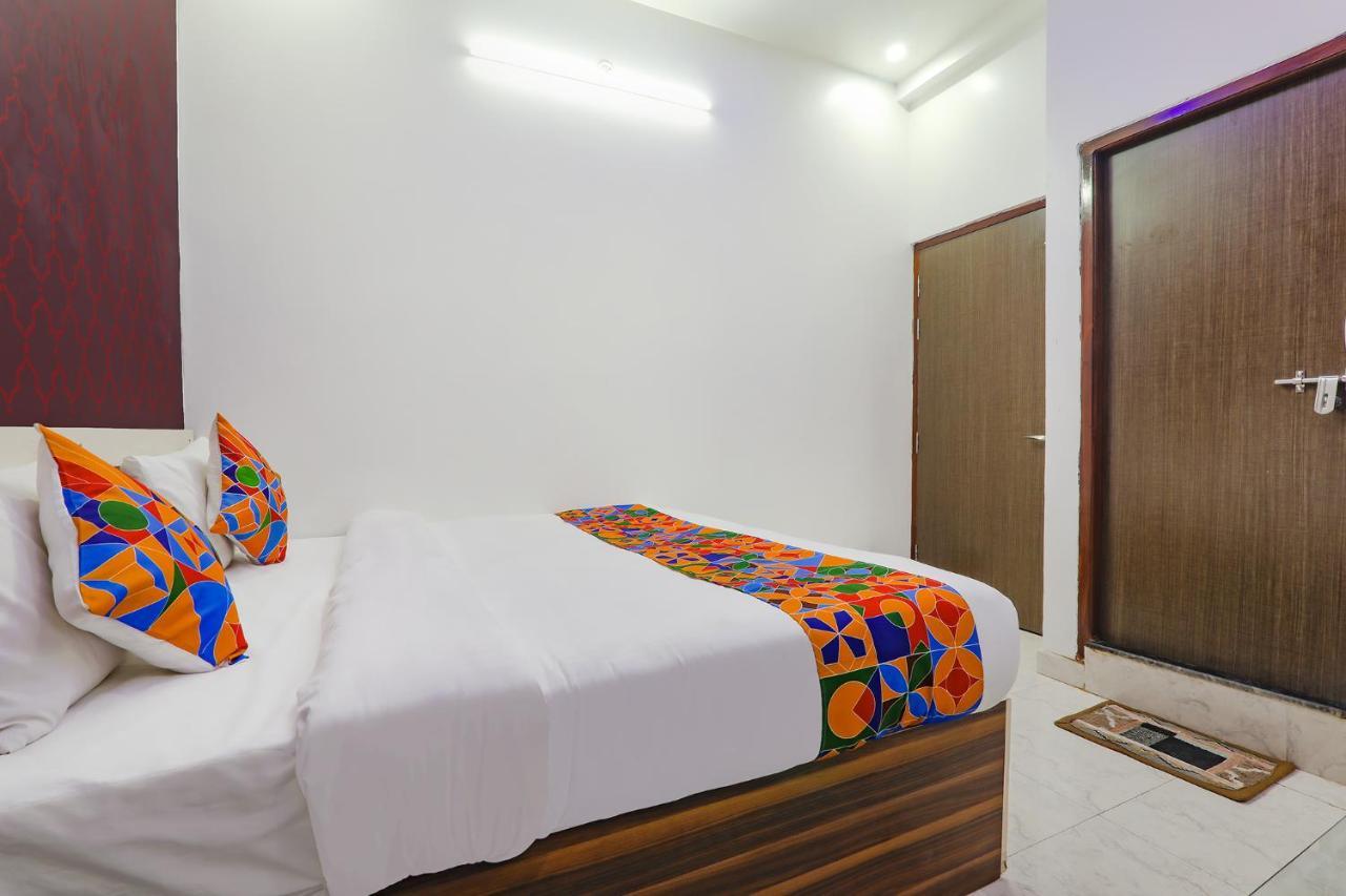 Fabexpress Ss Grand Hotel Banthra Sikandarpur Buitenkant foto
