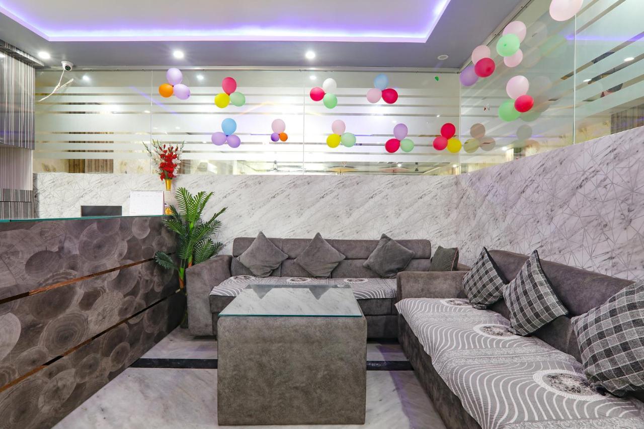 Fabexpress Ss Grand Hotel Banthra Sikandarpur Buitenkant foto